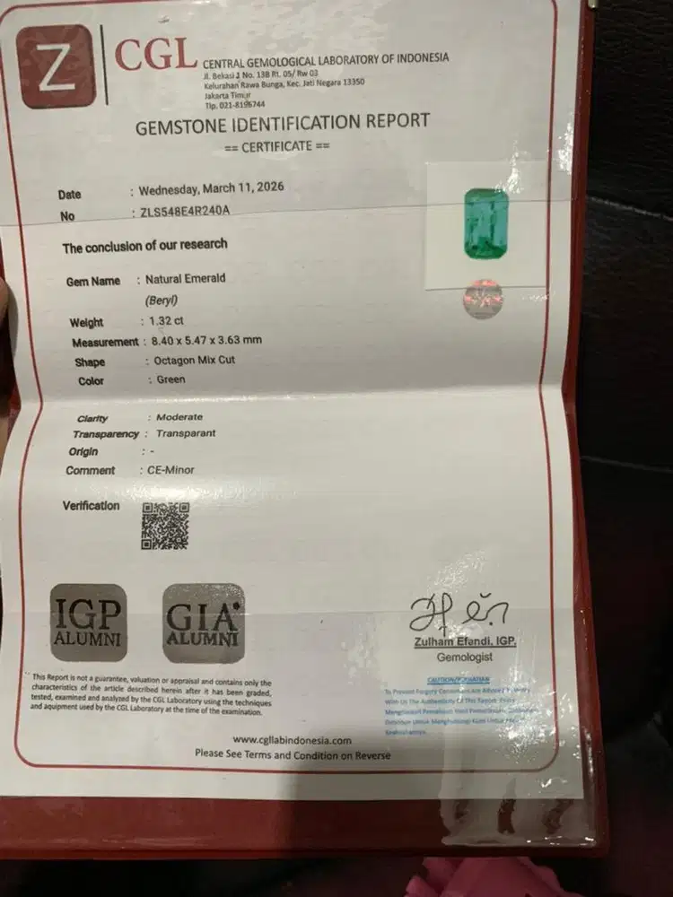 natural emerald (zamrud)crystal sertifikat cgl