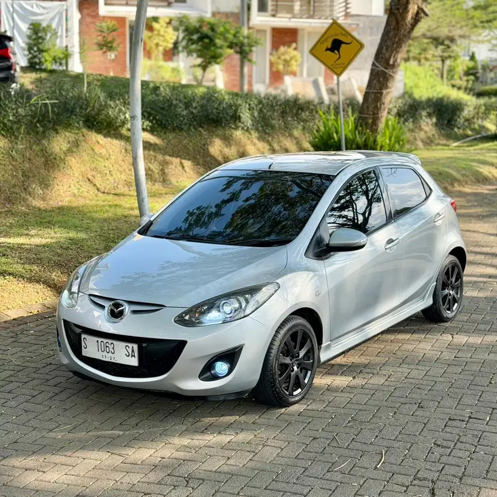 Mazda 2 Matic 2013 No Minus