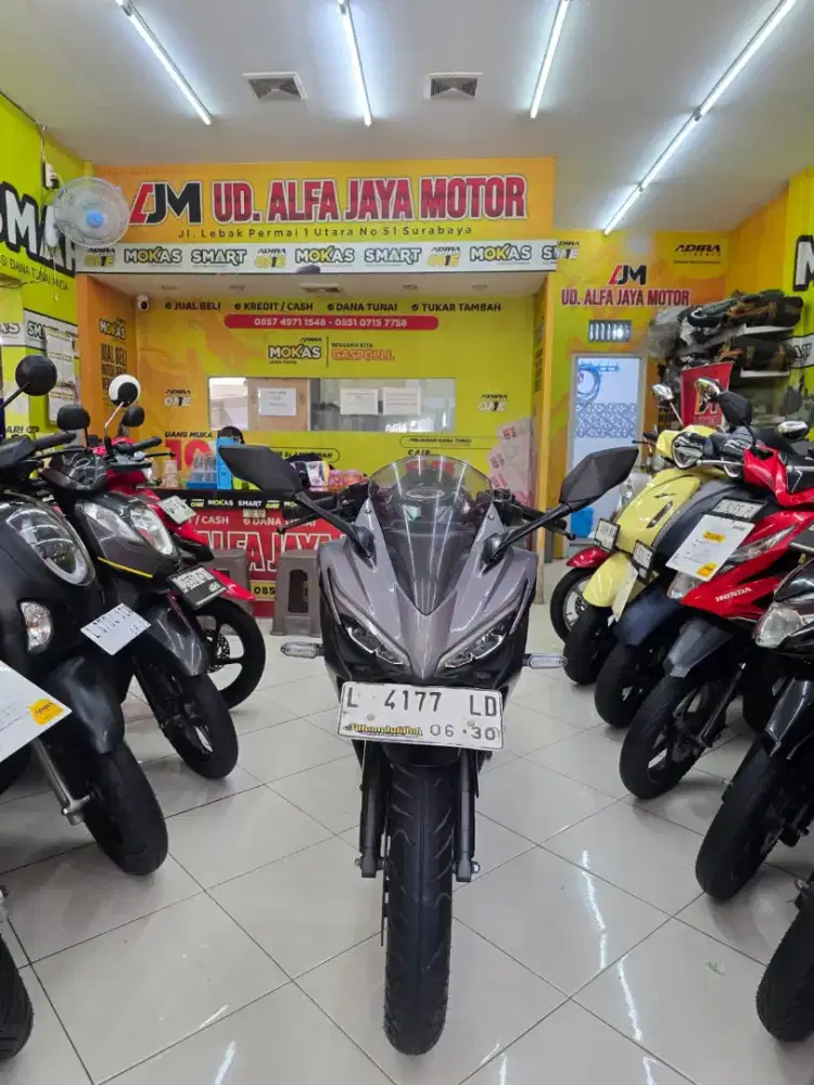 Unit Istimewa ^ Honda CBR 150 thn 2020