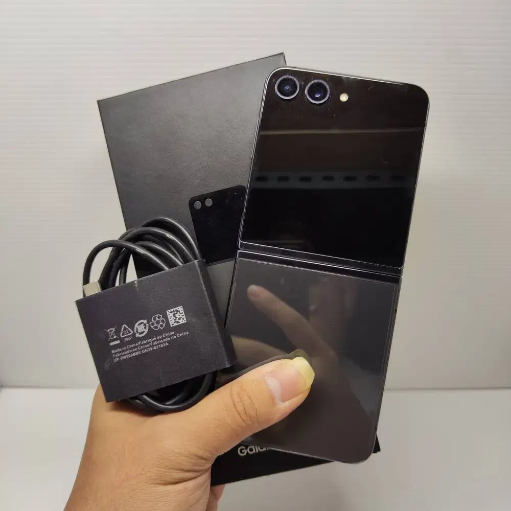 MULUS NO MINUS SAMSUNG GALAXY Z FLIP 5 5G 8/512 GRAAPHITE RESMI SEIN F