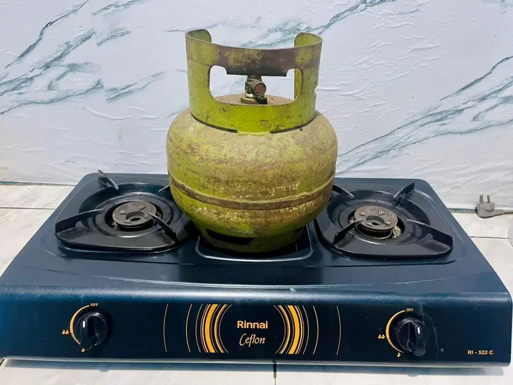 Jual Kompor Rinai 2 tungku dan 2 tabung gas 3kg bekas