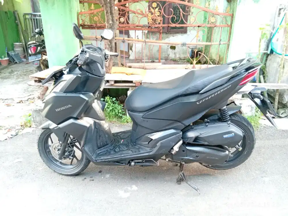 Dijual honda vario tahun 2022 160 cc plat  A Cikande serang. Motor jos
