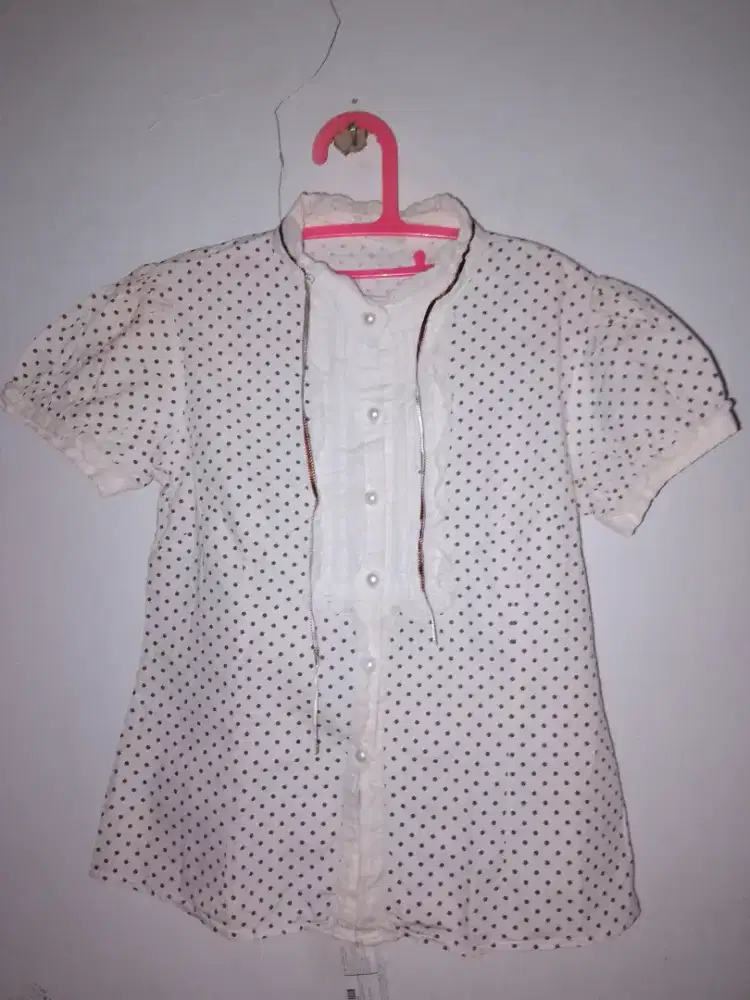 Baju kemeja wanita