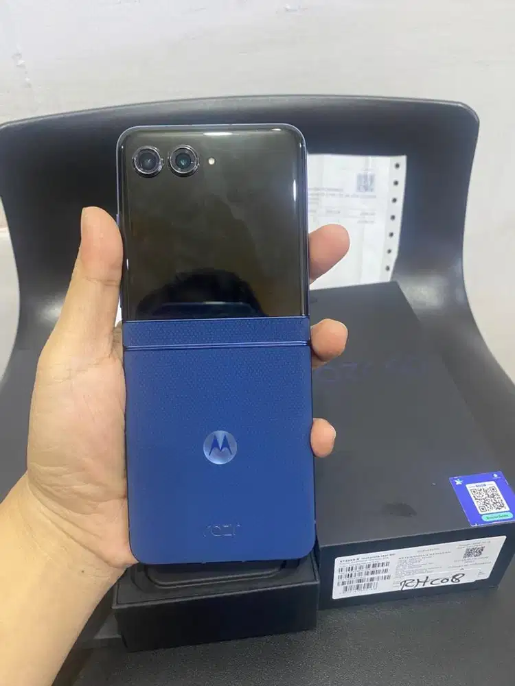 Motorola Razr 60 Ram 8/256 Gb Resmi