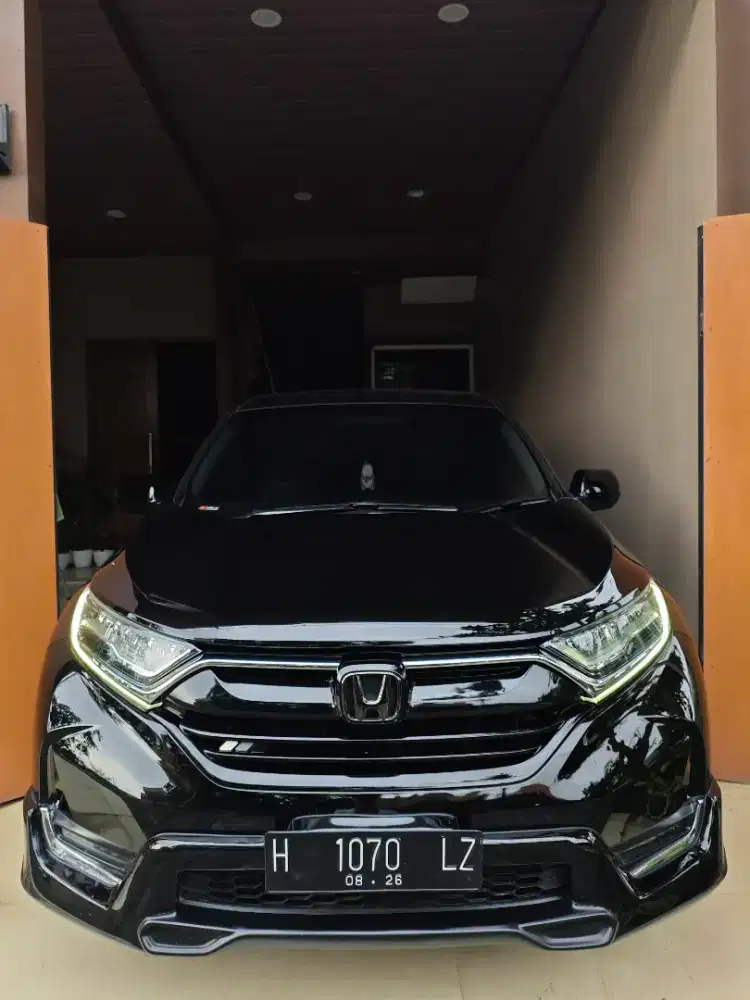 CRV PRESTIGE 1.5 AT 2018 HITAM
