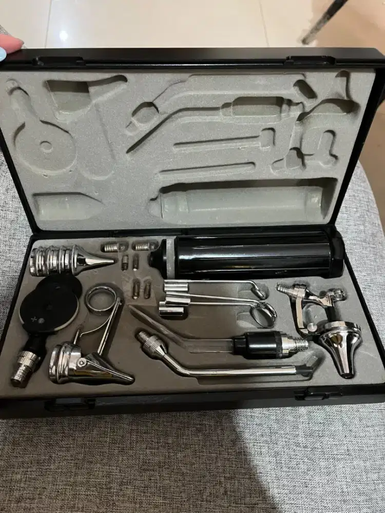 ENT Diagnostic Set Alat Aksesoris Perkakas Telinga