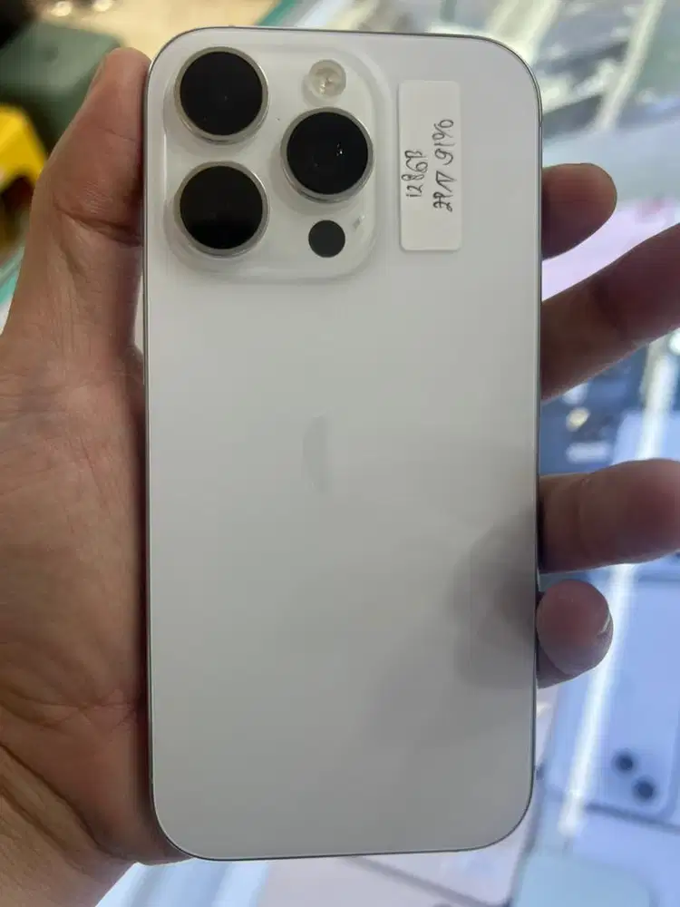 Iphone 16 pro 128 inter bea cukai bh 91 mulus no minus mesin dll