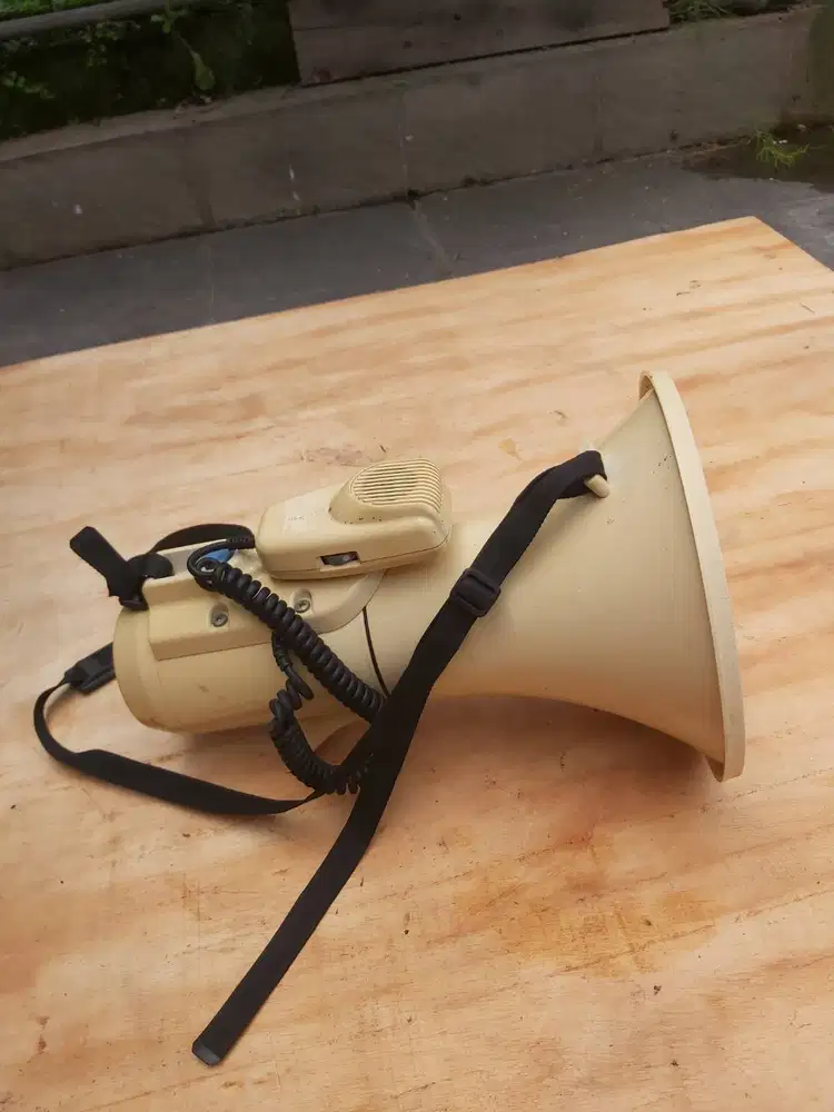 Megaphone TOA ZR 2015S Bekas Normal