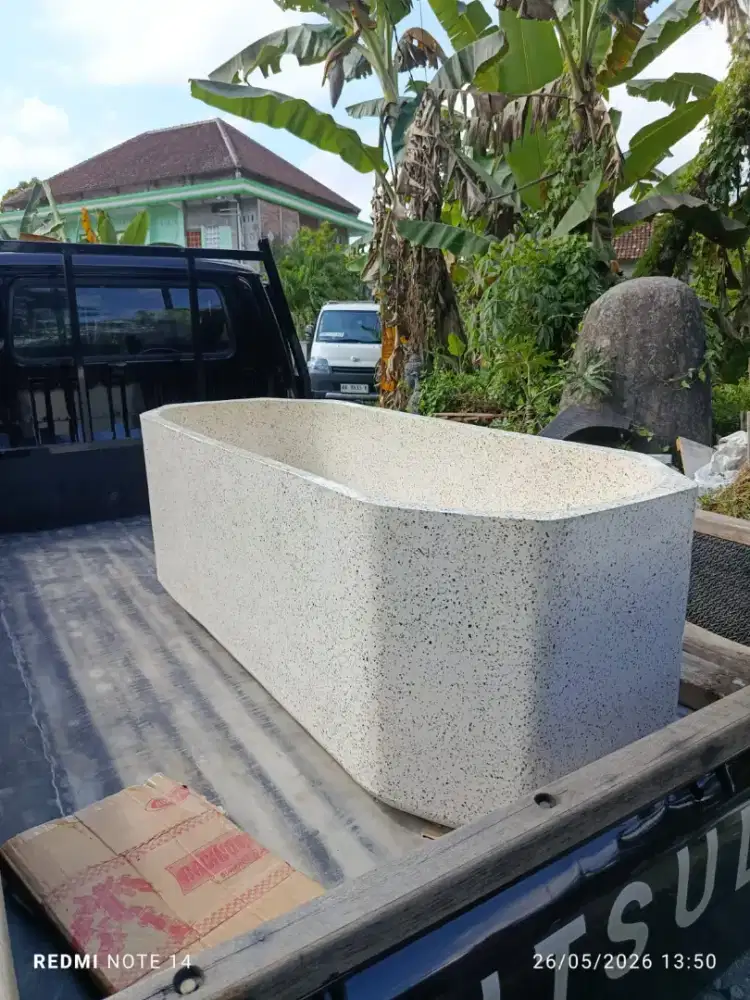 Bathtub Terazo uk P170cm x L65cm x T58cm