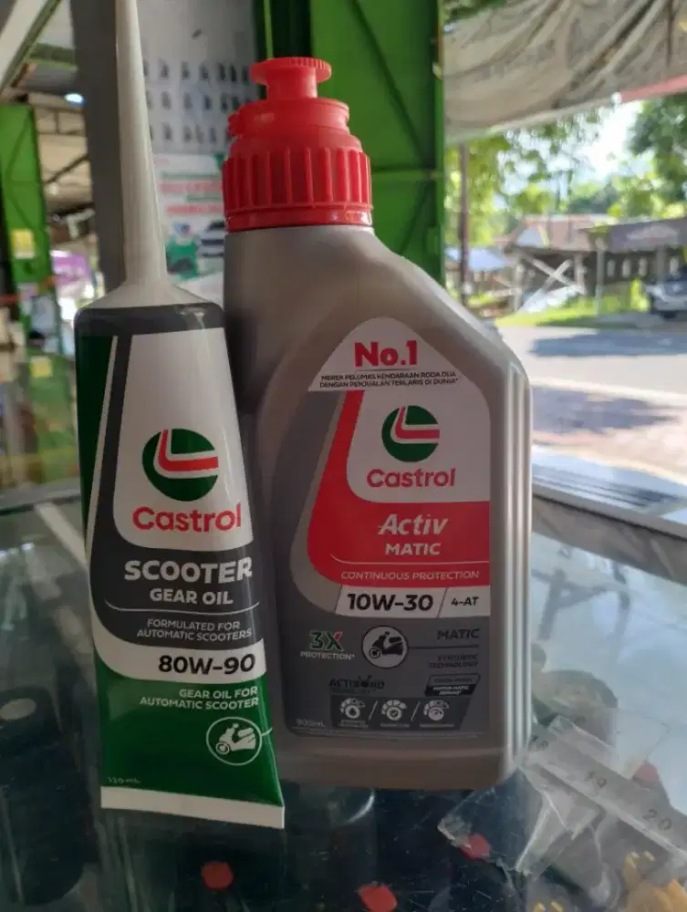 Oli mesin motor matic Castrol 065L dan oli gardan Castrol scooter