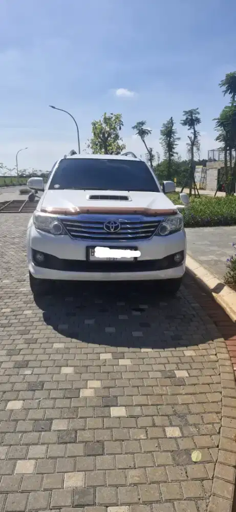 Jual Fortuner vntTurbo TRD 2012 White