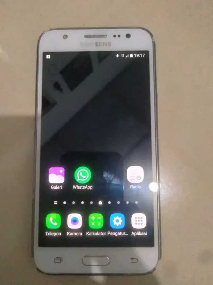 Samsung galaxy J5.4g.ram 1.5.Android 6.bisa watsap