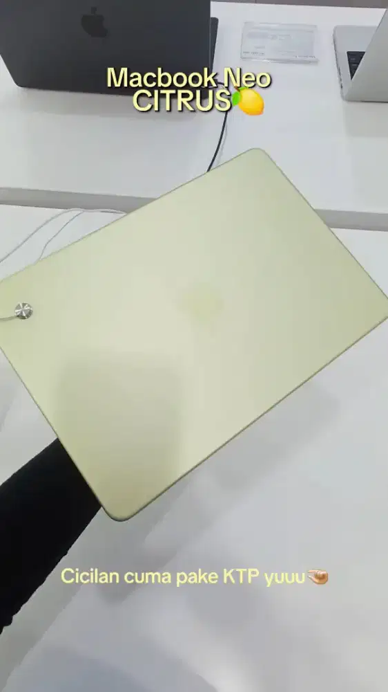 MACBOOK NEO CITRUS