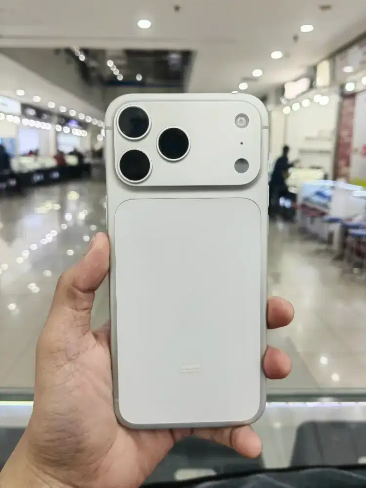 Iphone 17 Promax 512GB , Silver