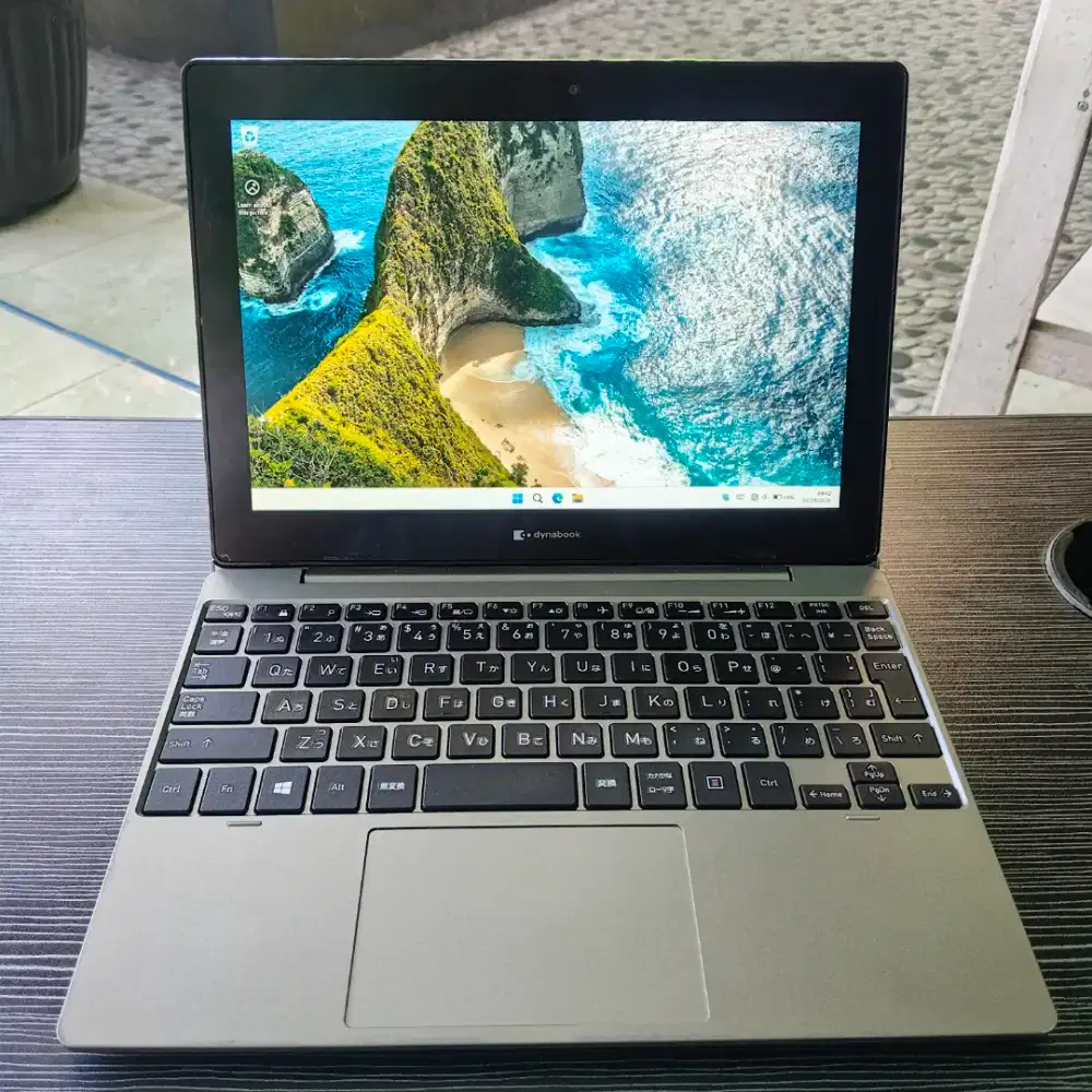 Toshiba Dynabook K50 Touchscreen