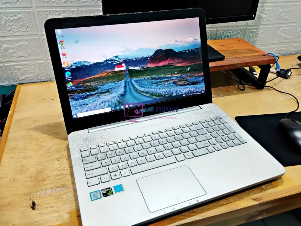 Laptop ASUS N522VX Dual VGA Siap Pakai