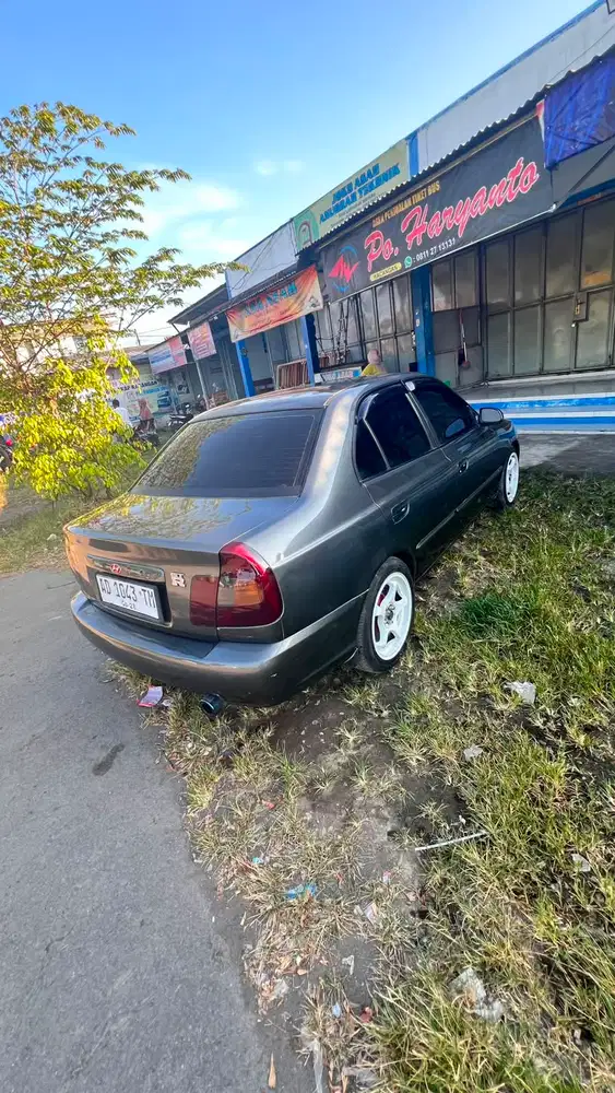 Hyundai Accent Verna 2002 Bensin