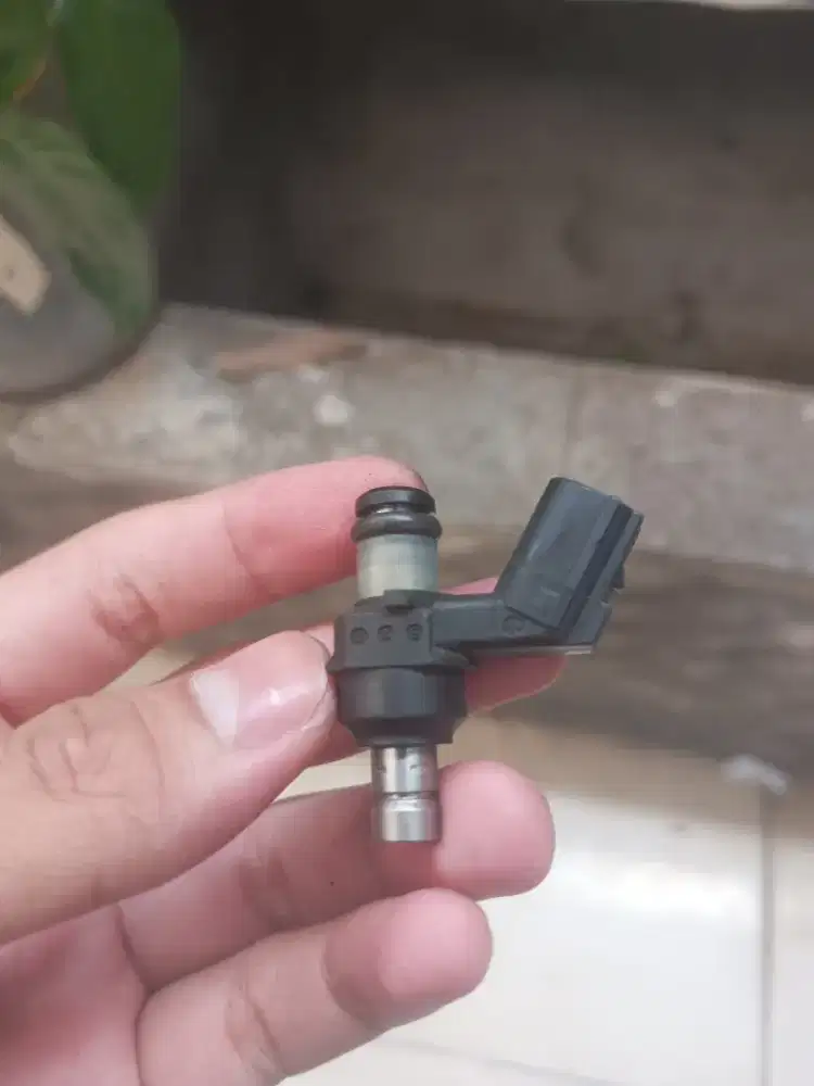 Injector cb 150 8 hole