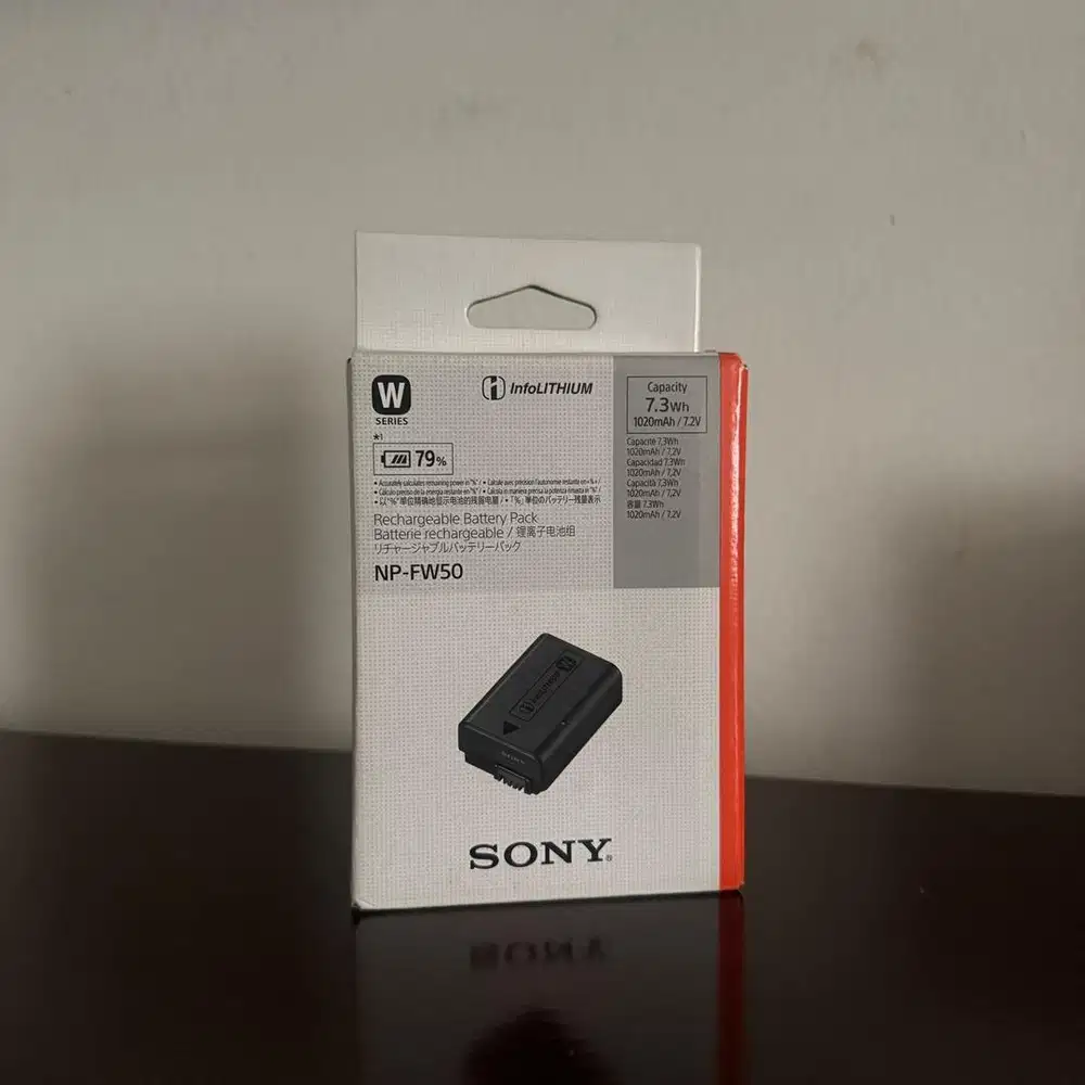 1. Sony NP-FW50 Baterai Kamera Original