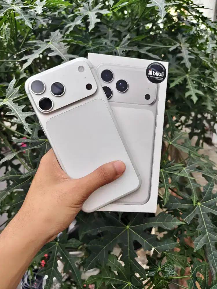 Iphone 17 promax 256 silver ex blibli