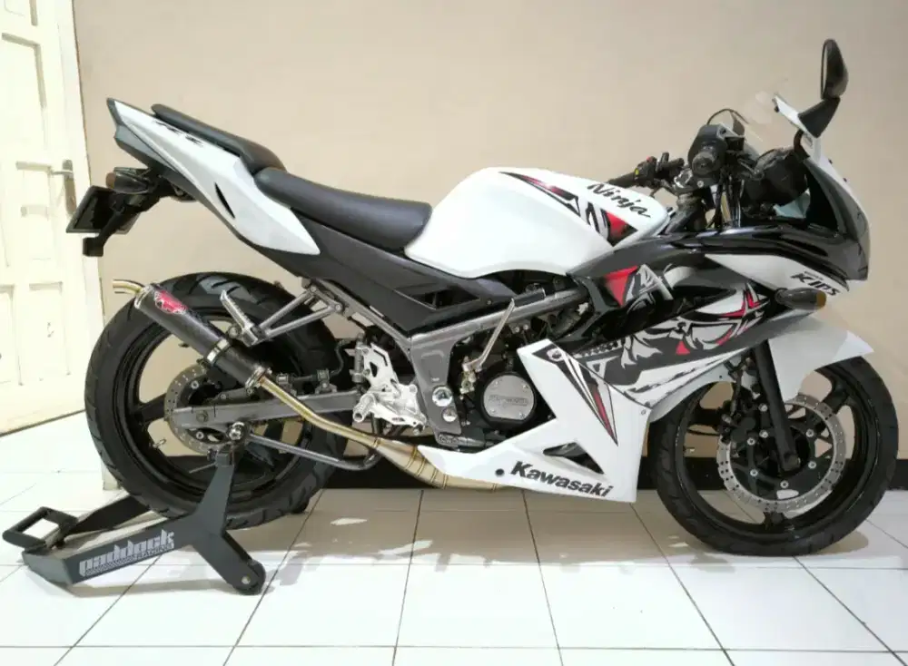 DIJUAL KAWASAKI NINJA RR NEW SE