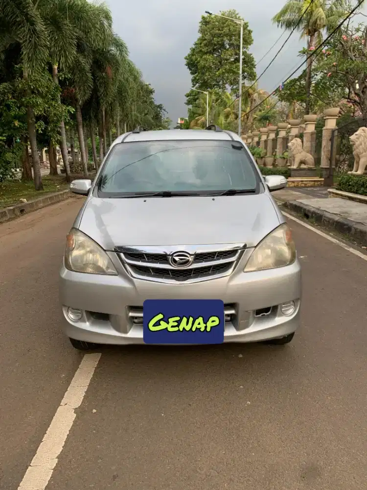 Xenia XI Matic  2010 Silver Terawat Istimewa