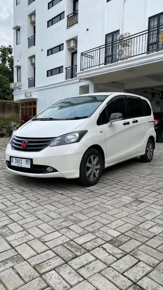 Honda Freed 2009 Bensin