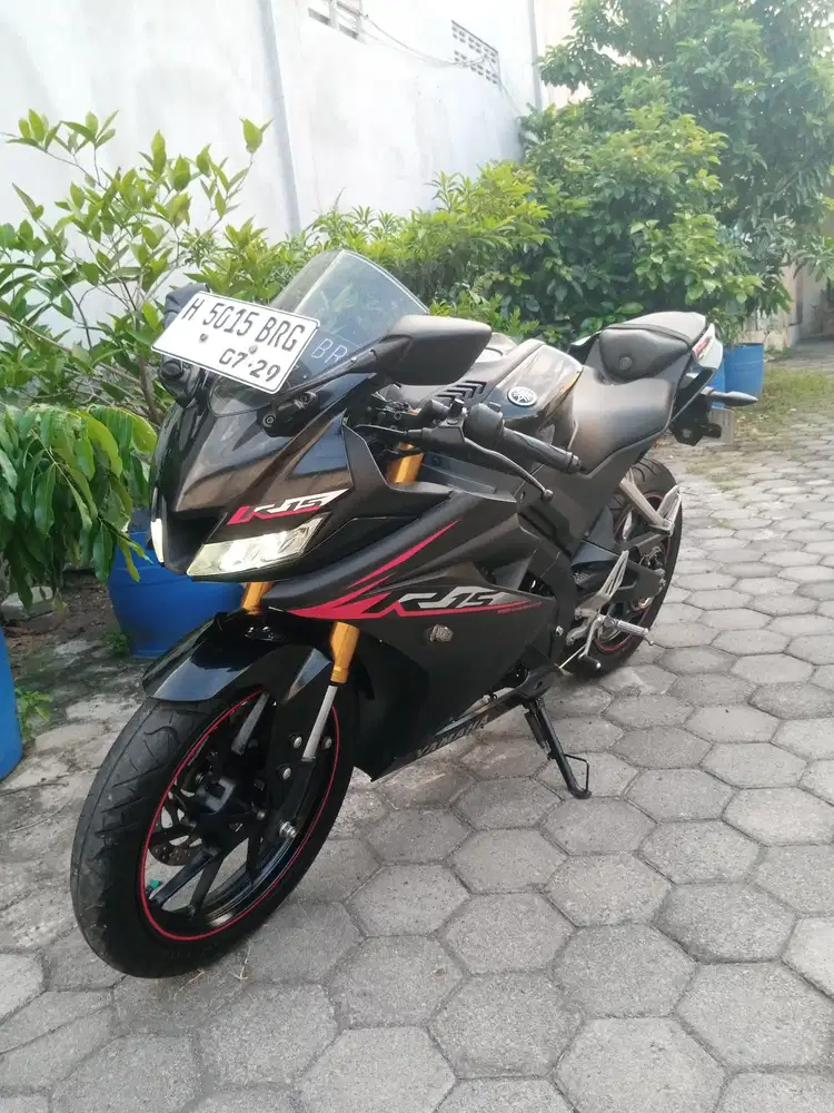 Yamaha R15 V3 2019 Hitam