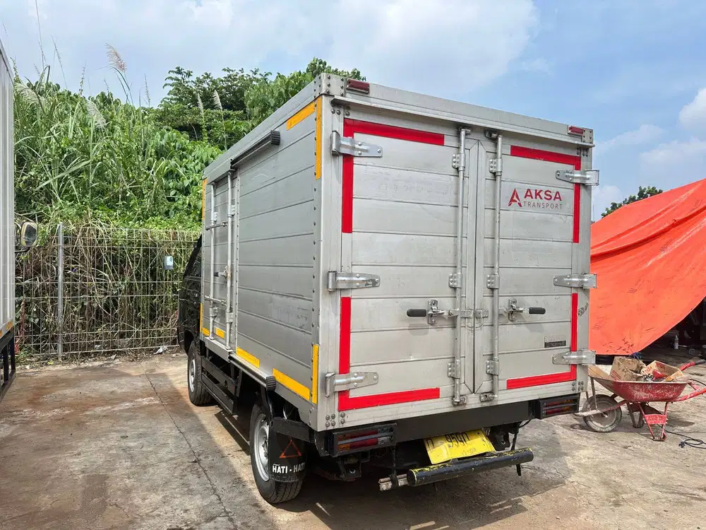 MITSUBISHI L300 2.5 BOX 2021