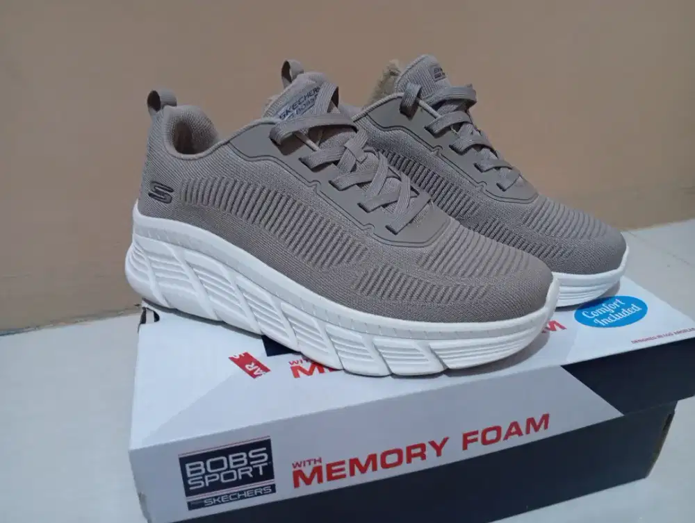 Dijual sepatu skechers Bobs B Flex Hi