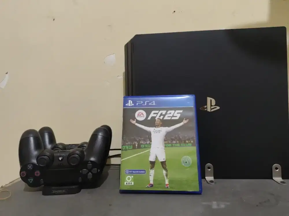 Dijual PS 4 Pro