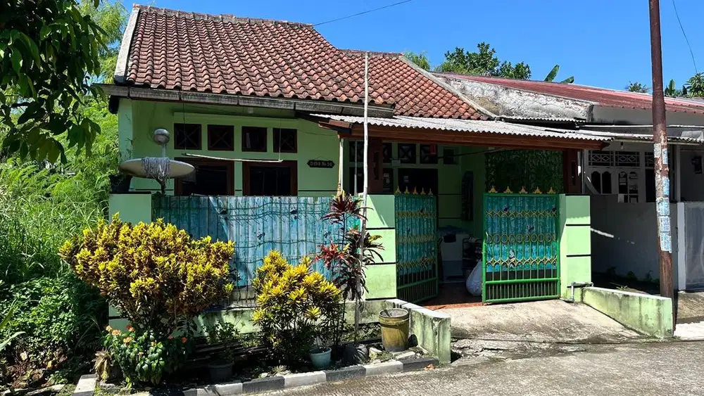 DIJUAL CEPAT RUMAH SIAP HUNI MURAH FREE KOLAM IKAN