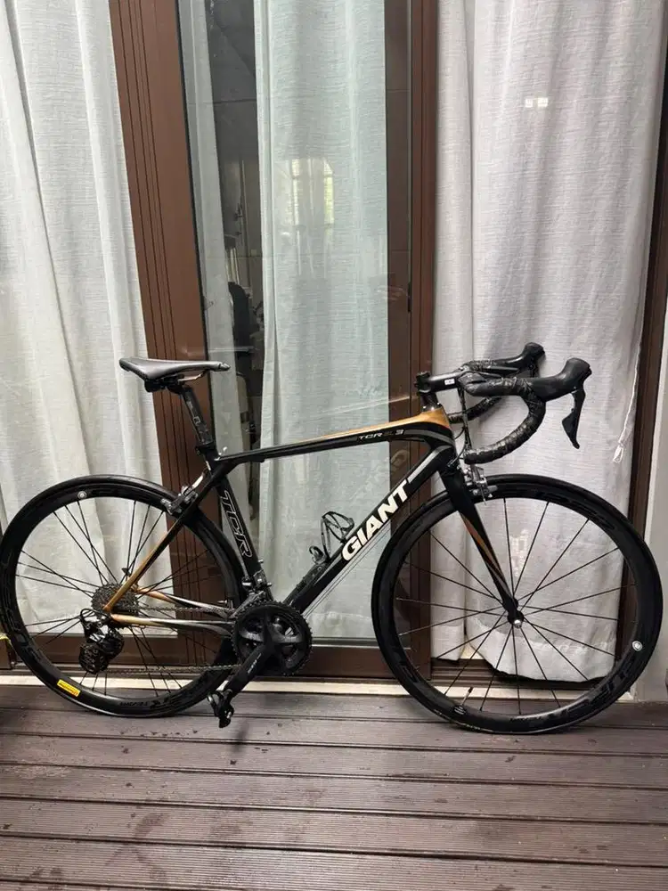 Road Bike Giant Carbon
