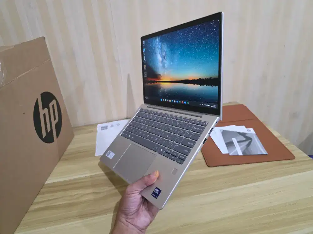 Laptop HP Elitebook Ultra 7 ram 32gb port lengkap mrp macbook zenbook