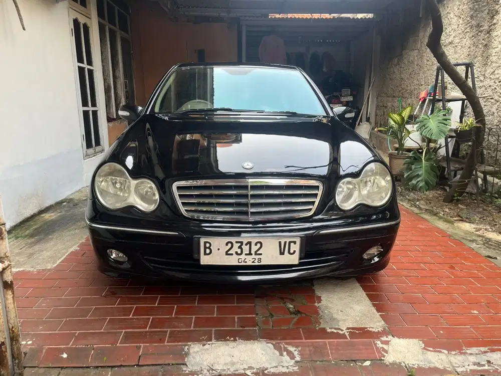 Mercedes-Benz C240 2007 Bensin