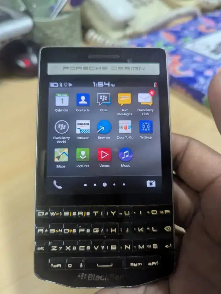 Blackberry Porsche design P'9983 rare