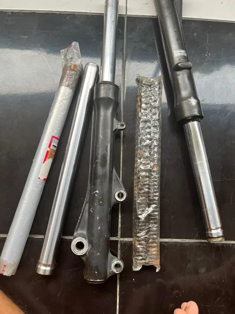 shock depan dan belakang vario