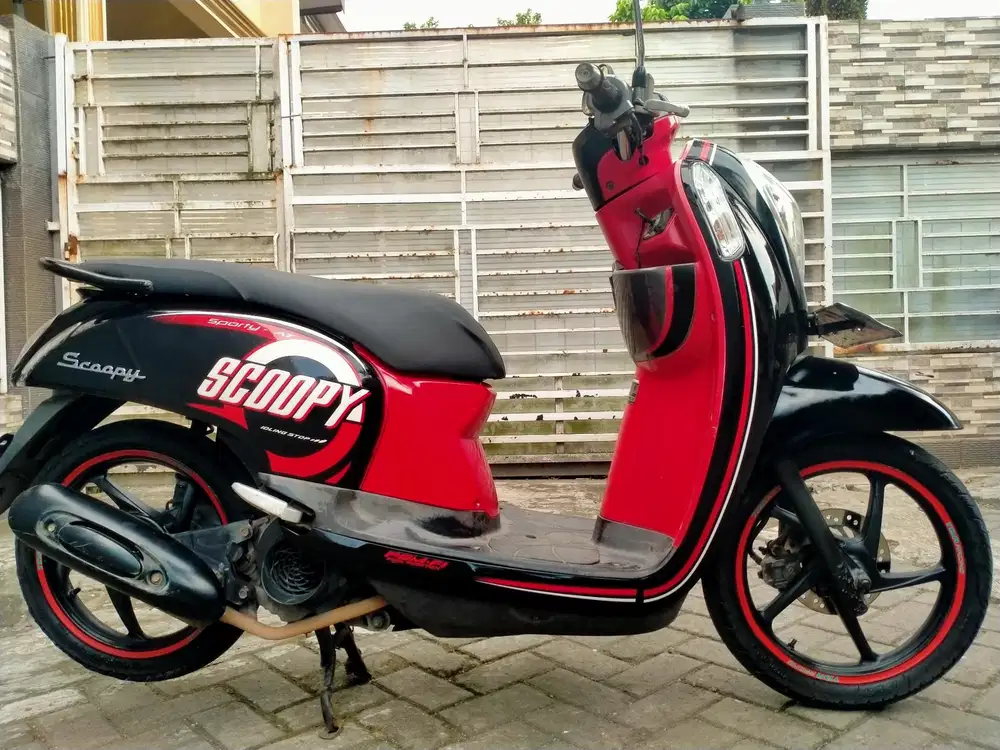 Honda Scoopy Fi lengkap motor sehat walafiat keterangan detail