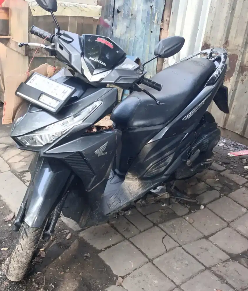 Vario 2017 pajak on baru perpanjang ban bagus semua  kondisi ok