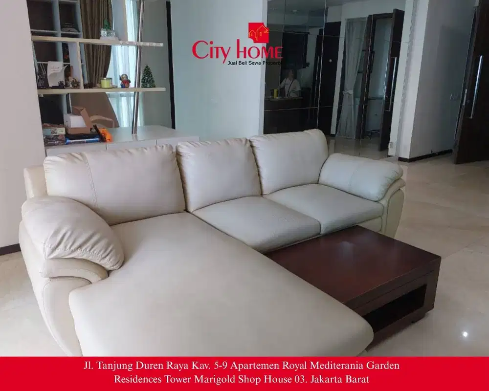 Dijual Apartemen Premium di Kemang Village - Tipe 2+1 BR Furnished