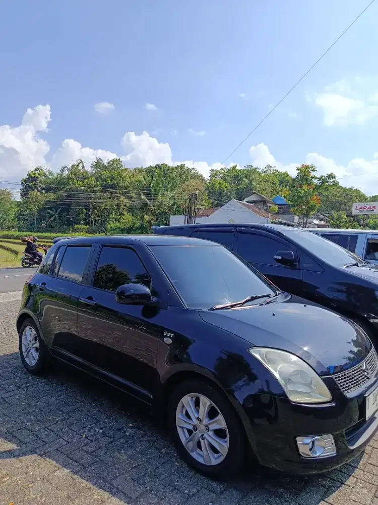 Suzuki swift tahun 2007