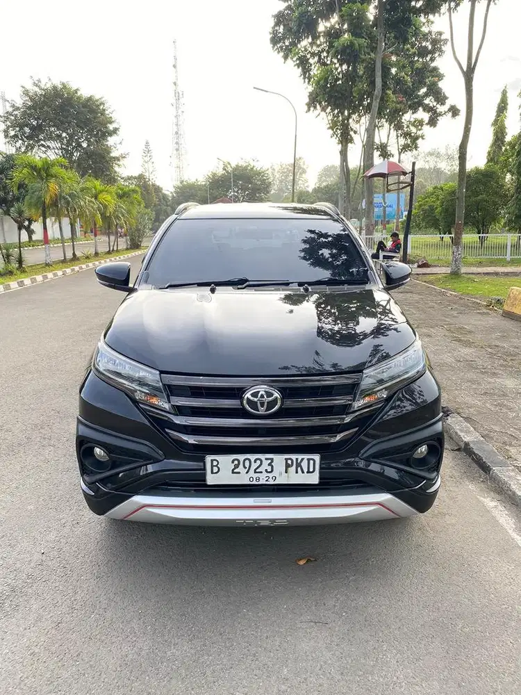 TOYOTA RUSH STRD MATIC 2019