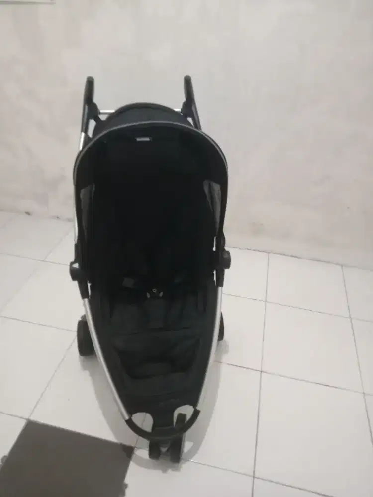 Stroller bayi merk quiny zapp