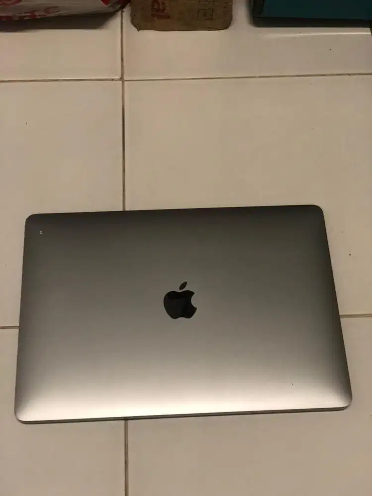 Macbook pro i5 2017 A1708 Non Touchbar ex ibox