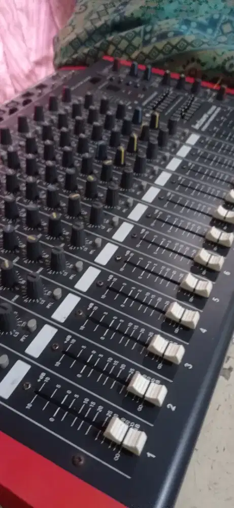 Power Mixer 12 chanel