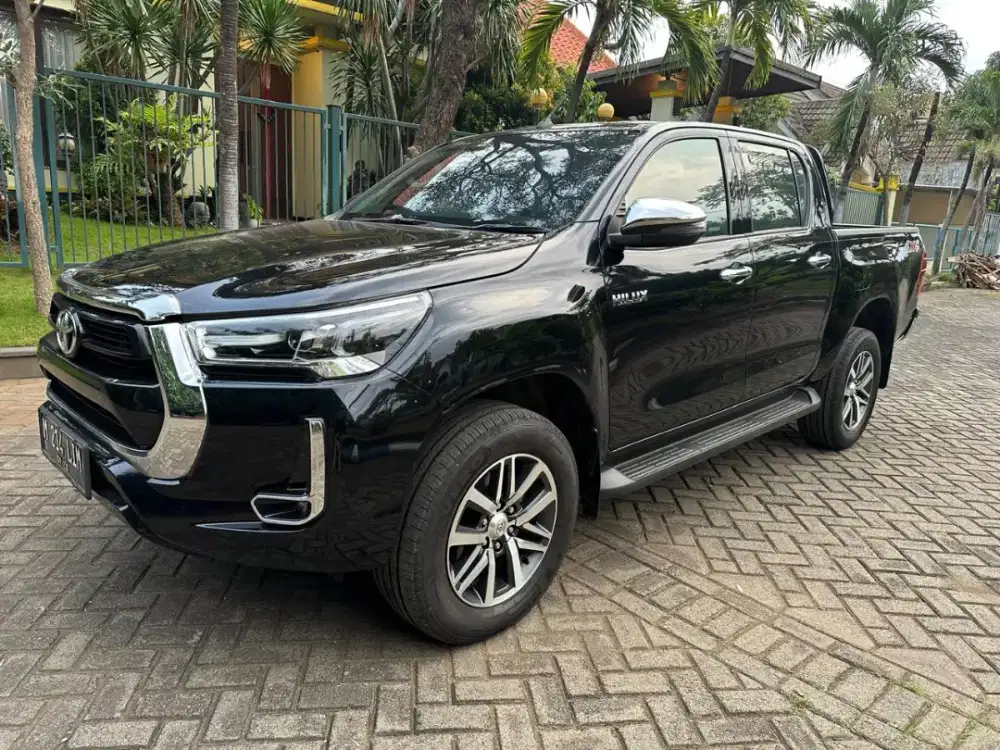 Toyota Hilux V Disel Matic 2023 AT 4x4 Istimewa Low Km