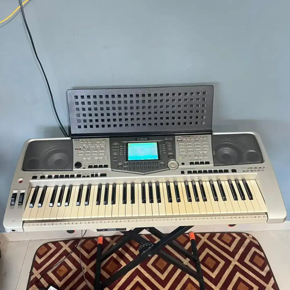 Keyboard  Yamaha PSR-2000