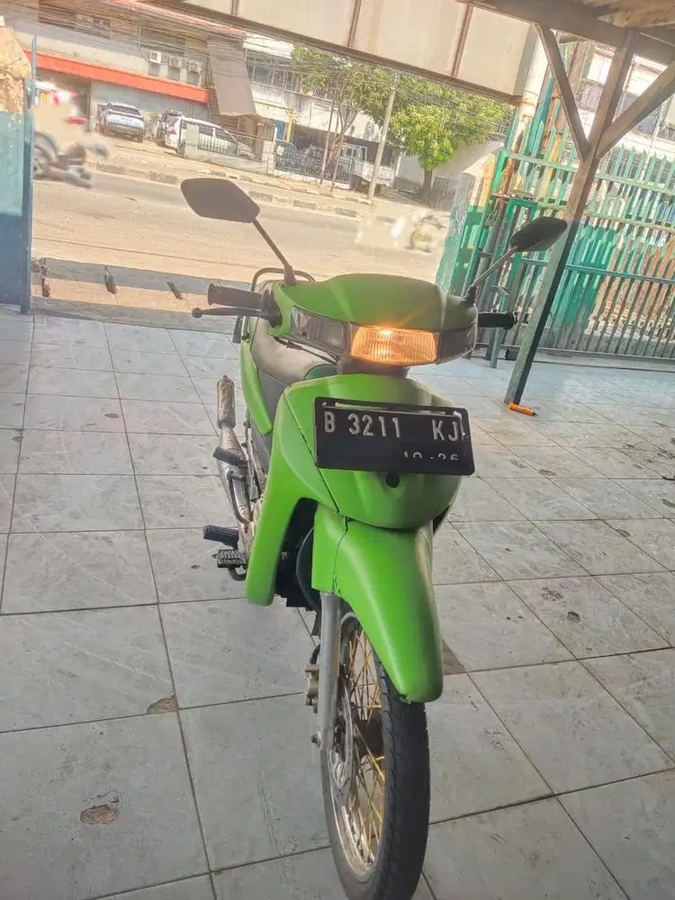 Motor Suzuki Tornado GS