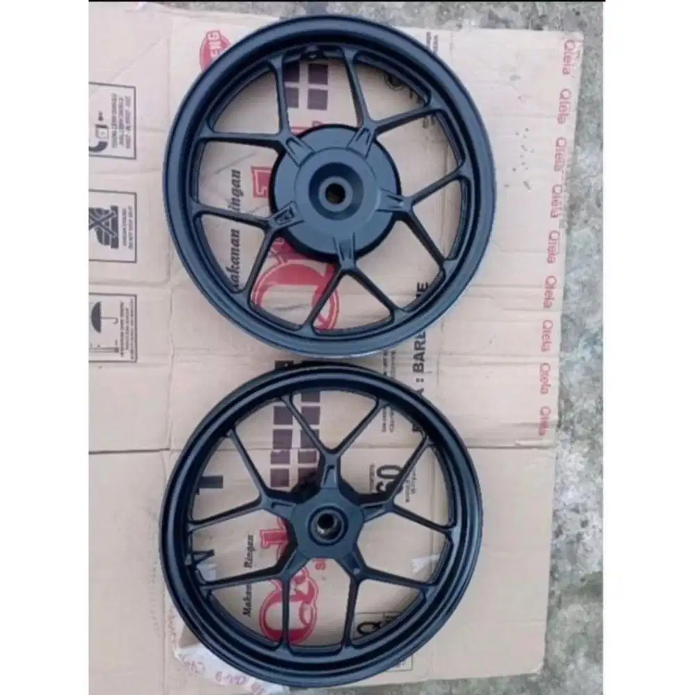 velg vario vario 125 / 150 depan dan belakang  harga satuan original