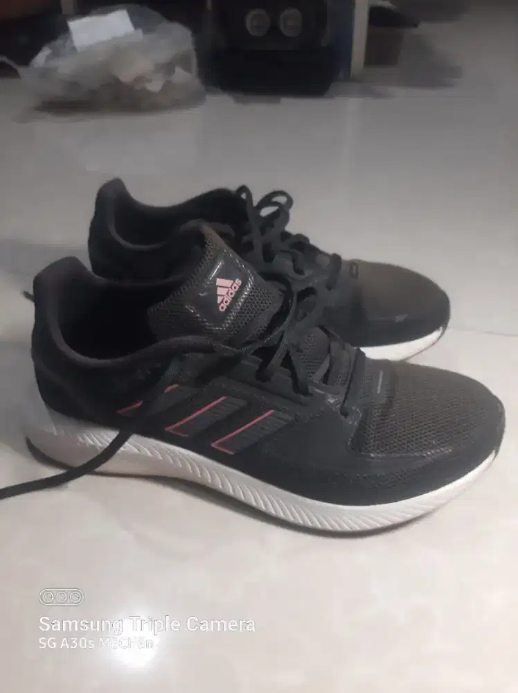 Sepatu Adidas Adidas